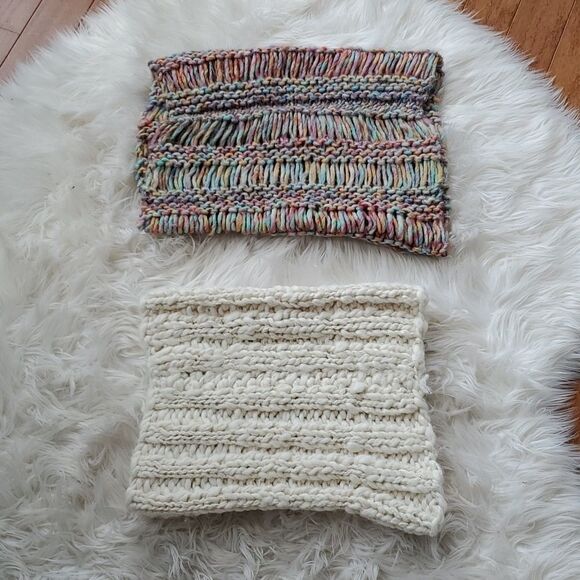 2 AEO Endless Scarves, 1 Rainbow 🌈 - Picture 1 of 11